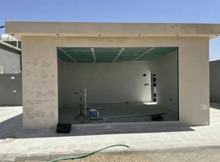 مقاول بناء ملاحق اسمنت بورد وجي آر سي بالجنوب بتصاميم 2026