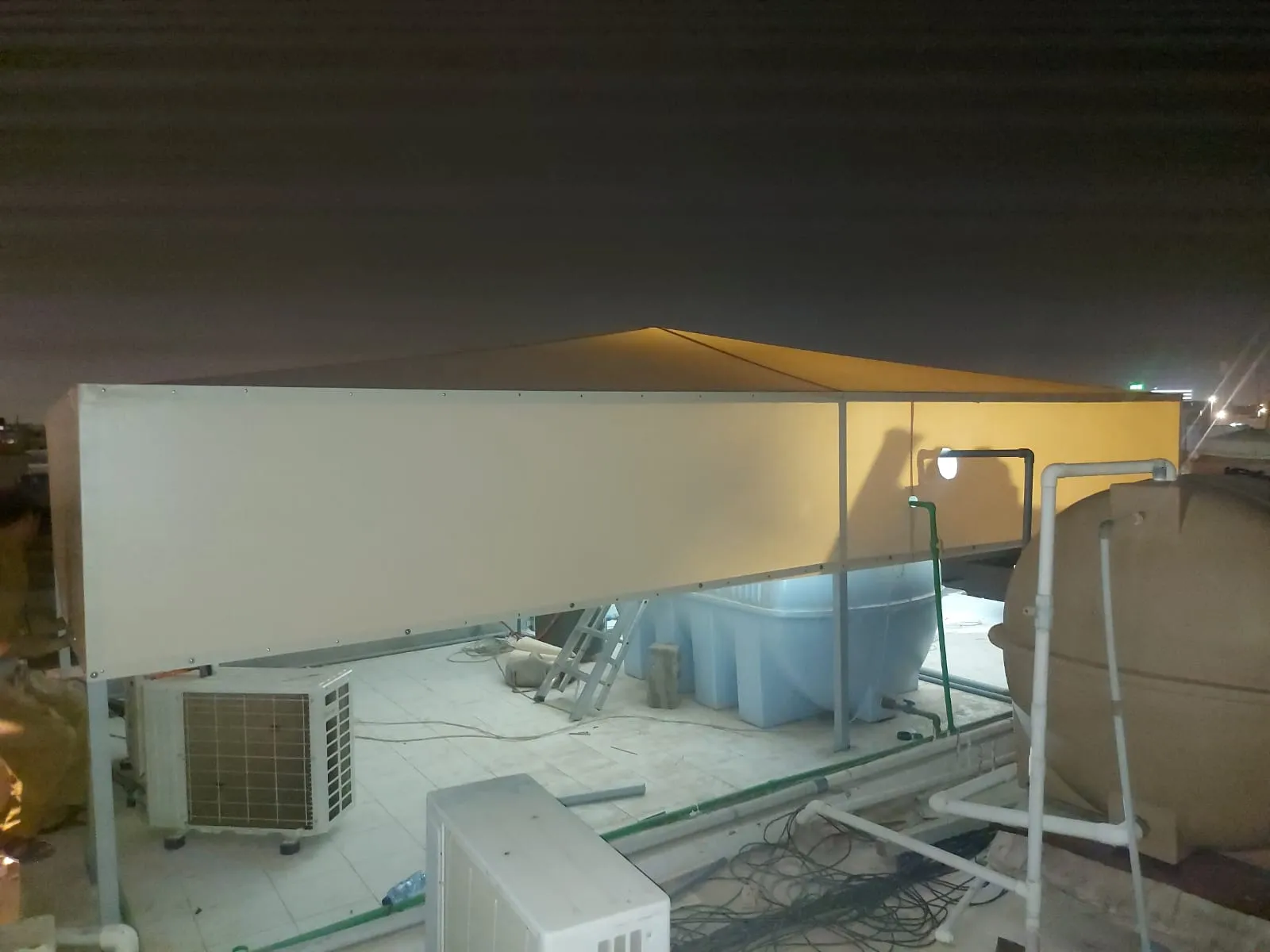 مظلات خزانات مظلات سخانات مظلات مكيفات مظلات السطح بالجنوب