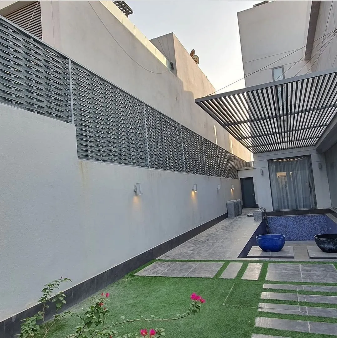 سواتر المنازل والفلل في أبها لأنواع، الأسعار، وأحدث سواتر