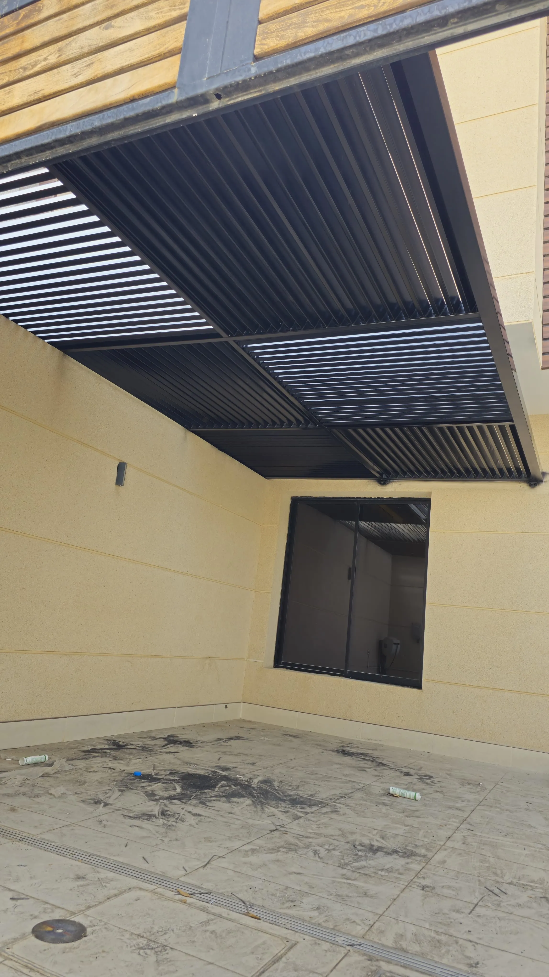 مظلات وسواتر في خميس مشيط لأحواش الفلل دليل الفخامة والحماية