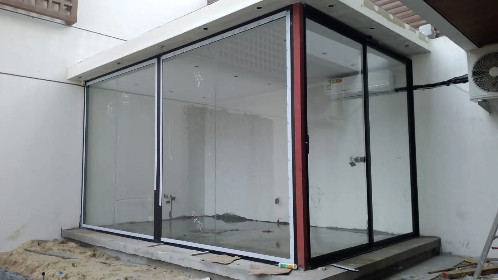 ارخص مقاول بناء مجلس خارجي زجاجي في الجنوب والنماص بالحوش