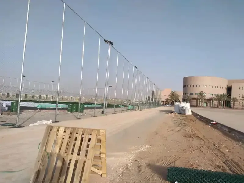 شبوك في خميس مشيط: الحل الأمثل للأمان والفصل بين المساحات