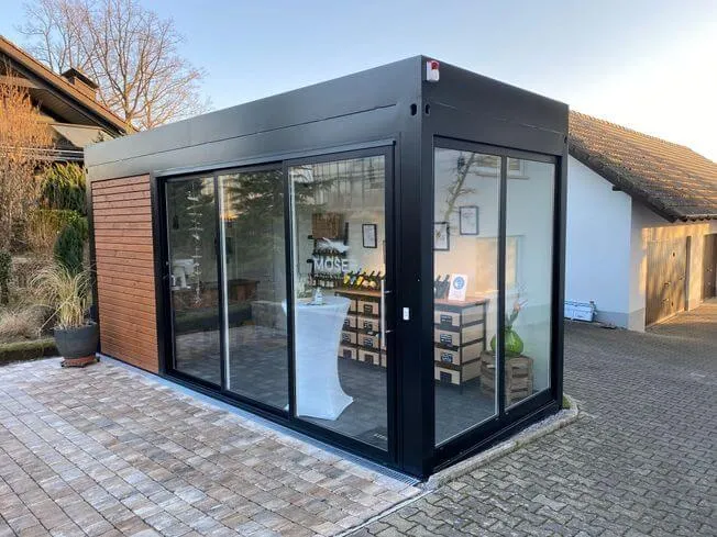 ملاحق خارجية| تركيب ملاحق ساندوتش بانل | ملاحق زجاجية فخمة 