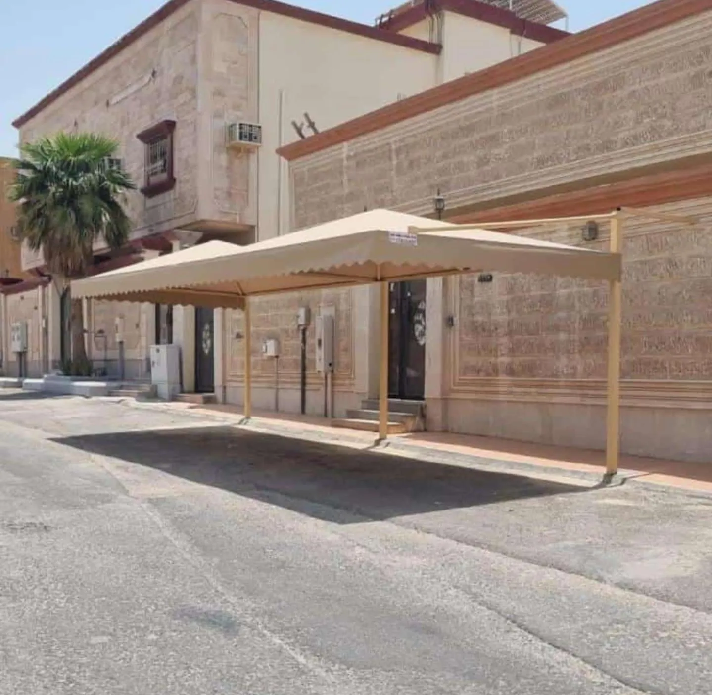 تركيب مظلات مداخل للمدارس والمنازل في أبها: حماية، فخامة