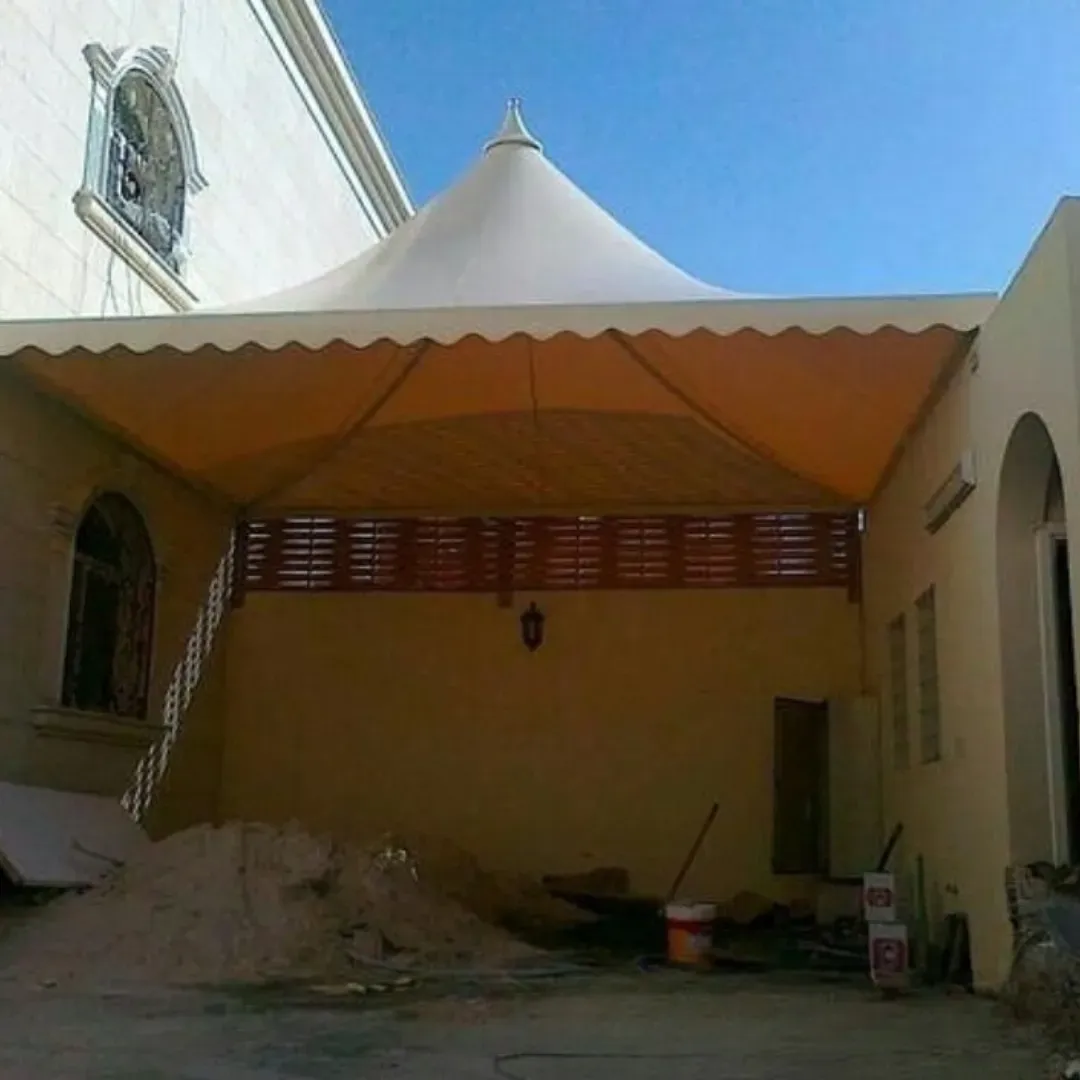 مظلات جلد PVC هرمية باخميس ميشط: الجودة والمتانة بأسلوب عصري