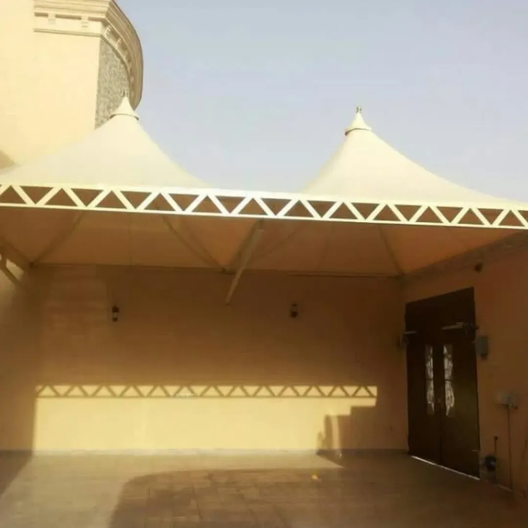 مظلات جلد PVC هرمية باخميس ميشط: الجودة والمتانة بأسلوب عصري