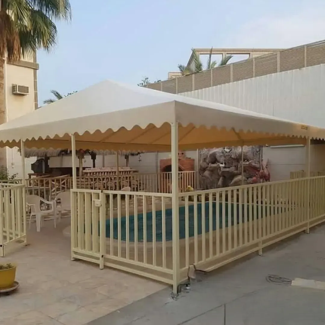 مظلات جلد PVC هرمية باخميس ميشط: الجودة والمتانة بأسلوب عصري