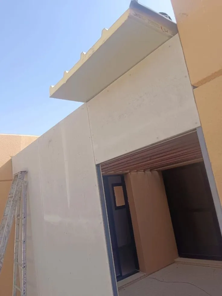 مقاول بناء ملاحق اسمنت بورد وجي آر سي بالجنوب بتصاميم 2026