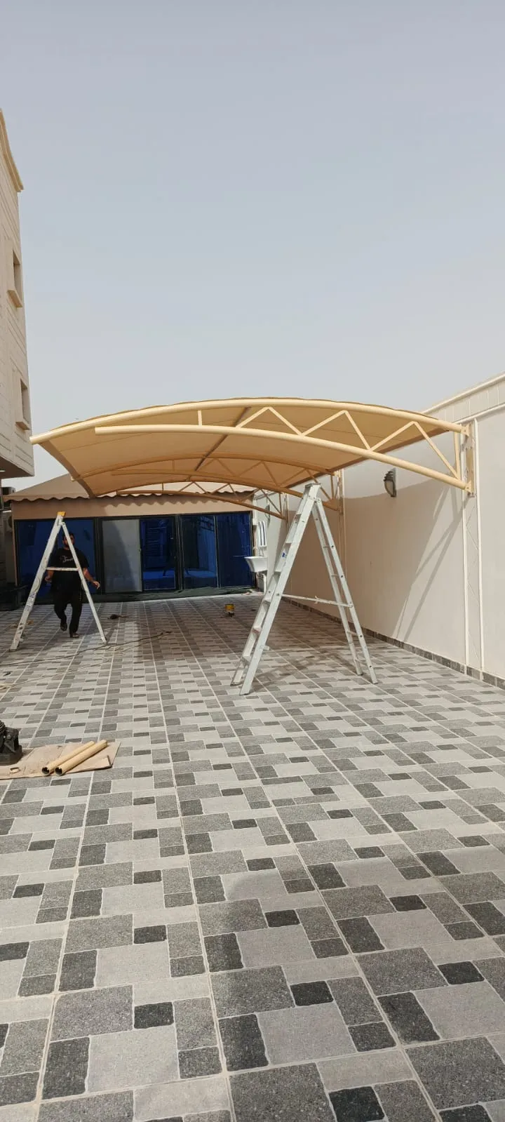 حداد مظلات وسواتر بالجنوب:اختيار أفضل الأنواع وأحدث التصاميم