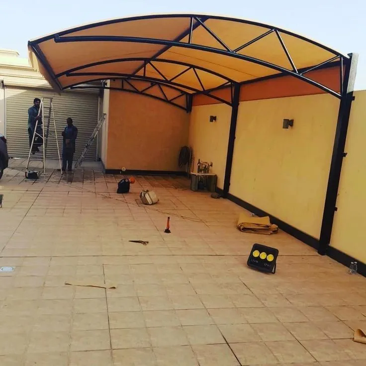 اصلاح مظلات كراج مقوسة بتثبيت آمن في خميس مشيط وجيزان