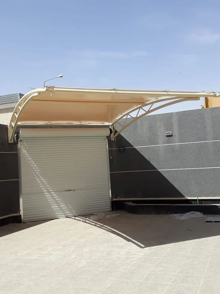 اصلاح مظلات كراج مقوسة بتثبيت آمن في خميس مشيط وجيزان