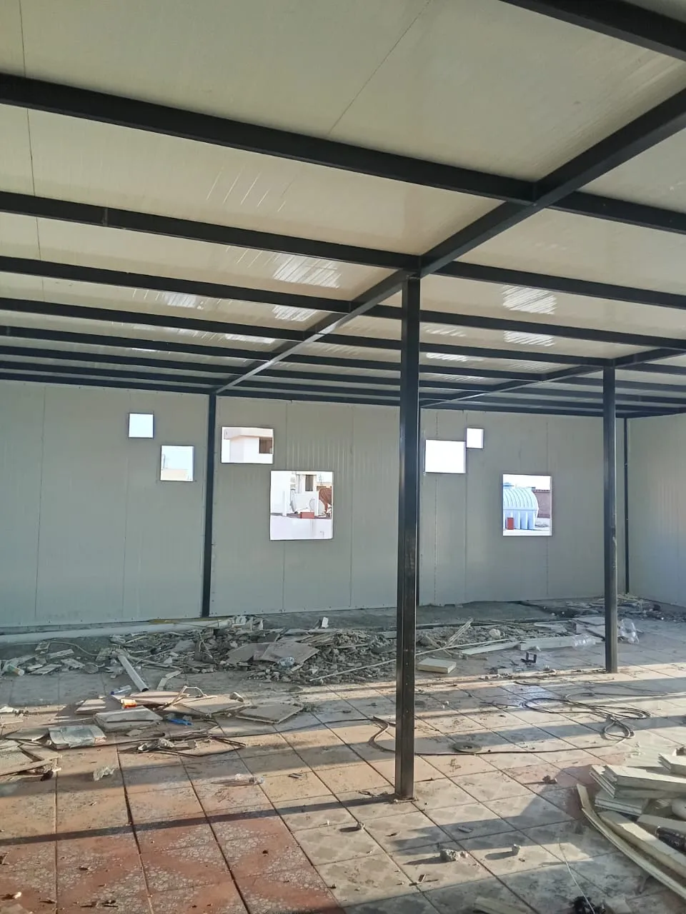 ملاحق ساندوتش بانل في النماص الدليل الشامل للتكلفة، المميزات