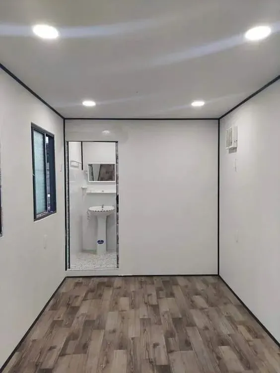 ملاحق ساندوتش بانل في النماص الدليل الشامل للتكلفة، المميزات