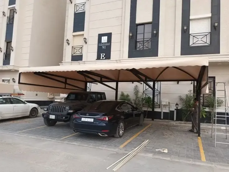 أنواع مظلات سيارات خارجية في جيزان:لتركيب مظلات البوثلين 