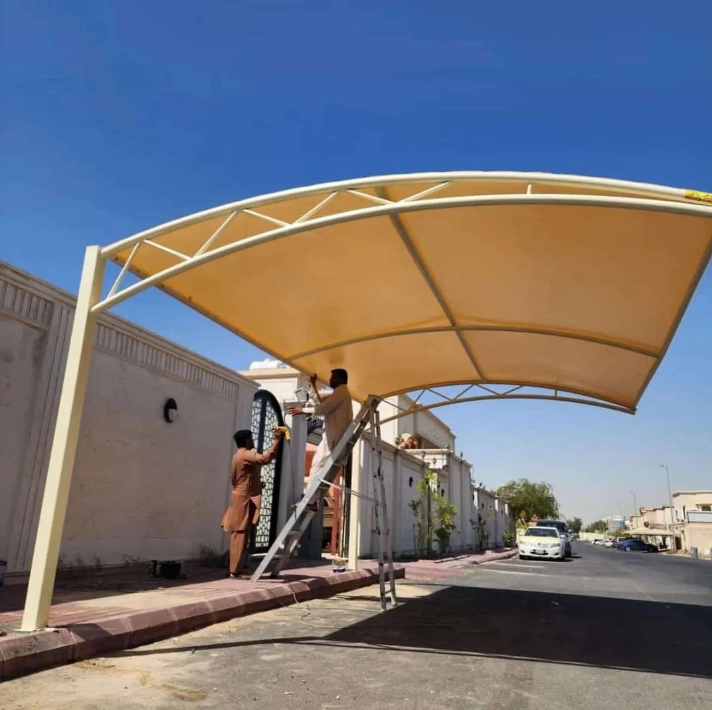 شركةمظلات سيارات حديثة في الجنوب في حي بدر:لأفضل الأنواع