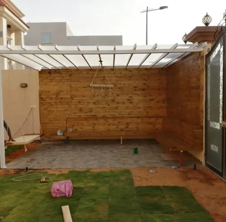 مظلات لكسان في جنوب المملكة:دليل الفخامة والحماية القصوى 