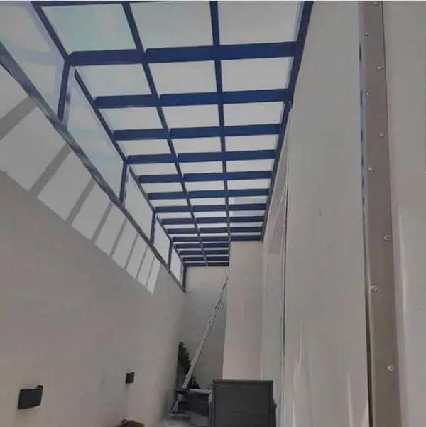 مظلات لكسان في جنوب المملكة:دليل الفخامة والحماية القصوى 