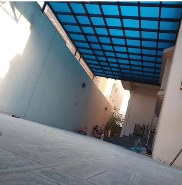 مظلات لكسان في جنوب المملكة:دليل الفخامة والحماية القصوى 