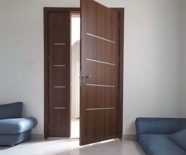 أبواب خشب داخلية مودرن بالجنوب:الفخامة والجودة للأبواب الخشب