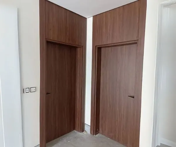 أبواب خشب داخلية مودرن بالجنوب:الفخامة والجودة للأبواب الخشب