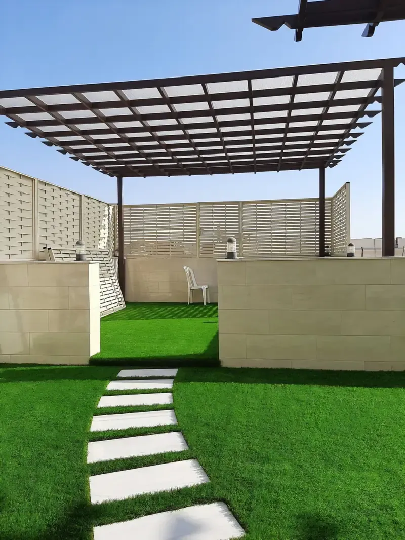 أفضل جلسات خارجية 2026 في أبها: دليل الفخامة والراحة وضمان