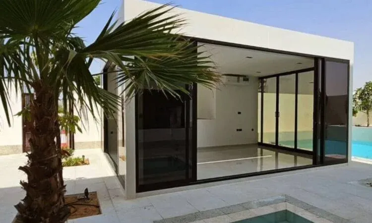 مجلس خارجي مصنوع بساندوش وشالهيات والأسمنت بوردفي أبها 