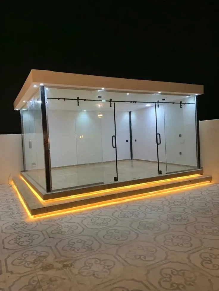 مجلس خارجي مصنوع بساندوش وشالهيات والأسمنت بوردفي أبها 